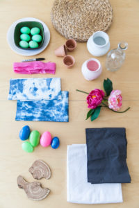 DIY Spring Tablescape. 